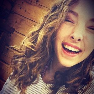 Meet your Posher, Lauren